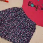 ⁦عرض بيجامة حريمي شورت وبنطلون اصفر و روز⁩ - الصورة ⁦2⁩