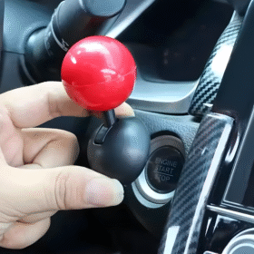 • مفتاح تشغيل السيارة على شكل فتيس