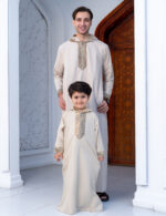⁦عبايه اطفالي كابتشو⁩ - الصورة ⁦2⁩
