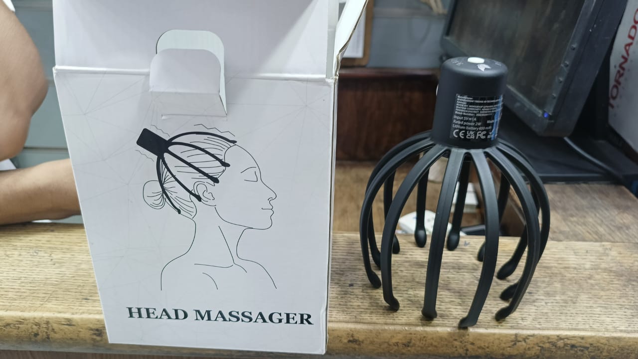 9044f649-20ba-4791-99aa-990b47d96b90.jpg head massager - الصورة 1